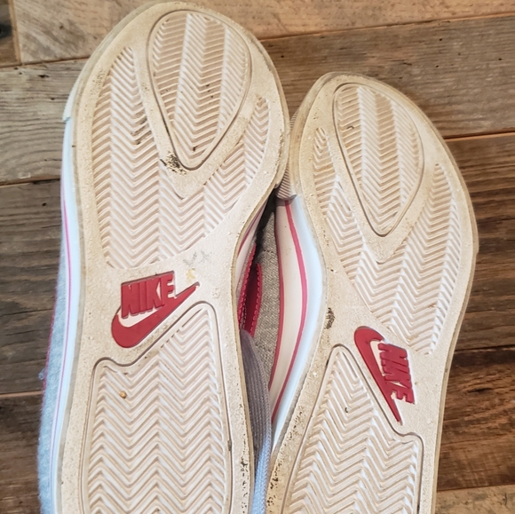 Retro nikes - Picture 6 of 6